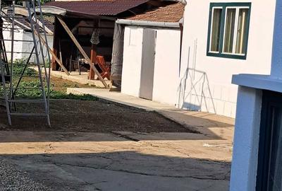 Casă cu 4 camere în Central - 2