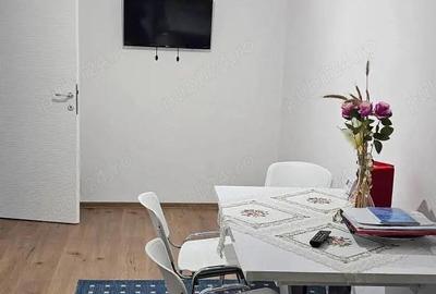 Apartament cu trei camere, spre inchiriere, zona ultracentrala - 3