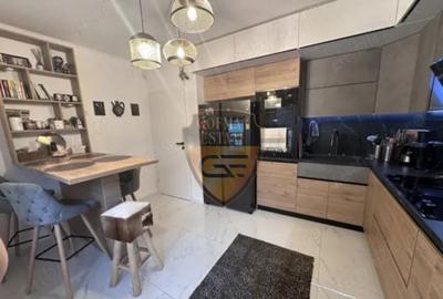 Apartament cu 5 camere decomandat în Tomis Plus
