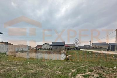 Teren Construcții intravilan de 421 mp, în Lazu - 5