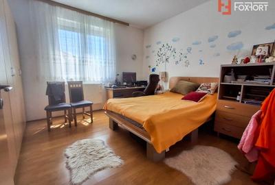 Casa individuala cu 8 camere si teren de 832 mp de vanzare, zona Girocului - 15