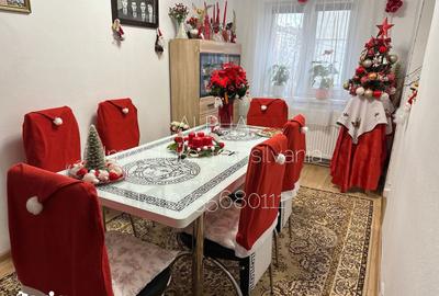 Apartament cu 3 camere decomandat în Central - 1