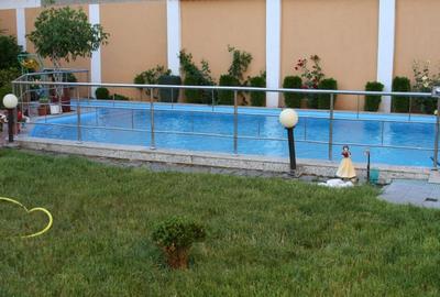 Casă cu 6 camere cu Teren 569 Mp în Băneasa