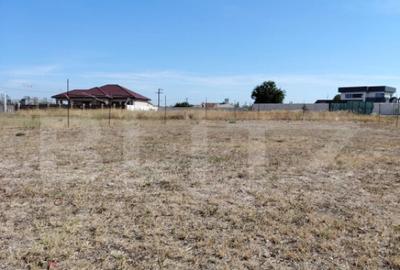 Teren de 949 mp, în Central