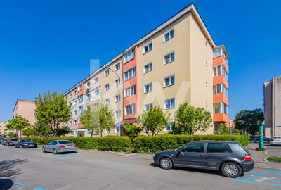 Apartament cu 2 camere decomandat, mobilat în Tractorul - 13