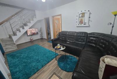 Casă cu 4 camere cu Canalizare în Sud - 2