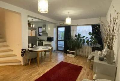 Apartament de vanzare, cu 3 camere, 120 mp, zona Marul de Aur