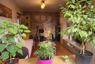 Apartament cu 3 camere in zona Soarelui