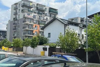 Teren de 2500 mp, în Central - 7