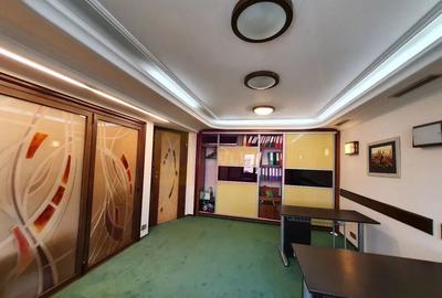 Apartament cu 3 camere decomandat în Central - 16