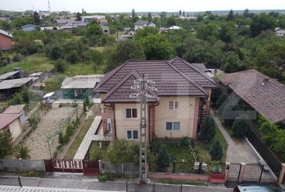 Vila in exclusovitate, de vanzare, 160 mp, zona Doicesti