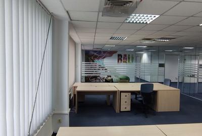 Spațiu comercial, de 800 mp, în Industrial - 3