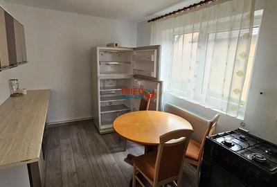 Casă cu 2 camere cu Teren 974 Mp în Micești - 10