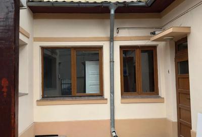 Casă cu 3 camere cu Teren 115 Mp în 13 Septembrie - 2