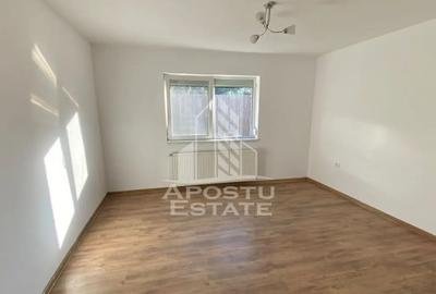 Casă cu 4 camere cu Canalizare în Aradului