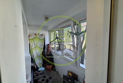 Apartament cu 3 camere semidecomandat, mobilat în Pajura - 13