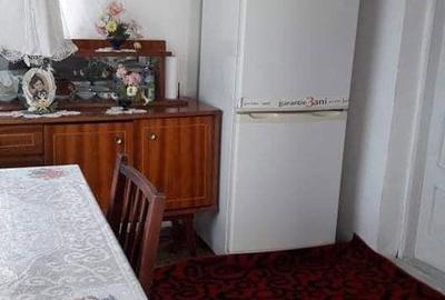 Casă cu 6 camere în Moldoveni - 1