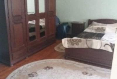 Casă cu 6 camere cu Teren 540 Mp în Central - 1