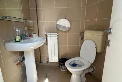 Spațiu comercial, de 230 mp, în Central - 2