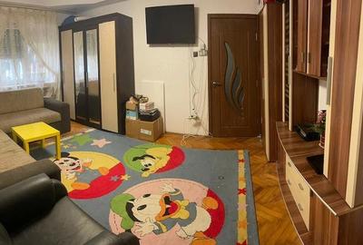 Apartament cu 2 camere semidecomandat în Micro 16 - 1