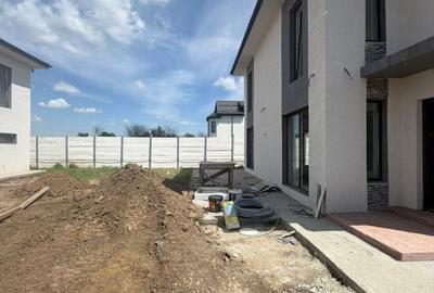 Casă cu 4 camere cu Teren 275 Mp în Central - 3