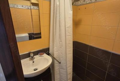 Vand apartament 3 camere Micro 4 - 3