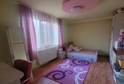 Casă cu 5 camere cu Teren 1100 Mp în Central - 4