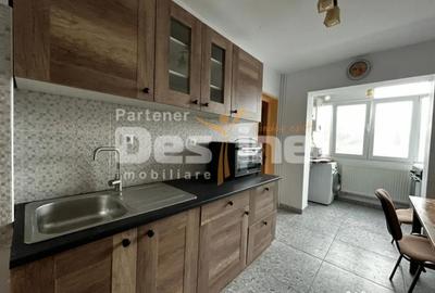 Apartament cu 3 camere decomandat în Copou - 2