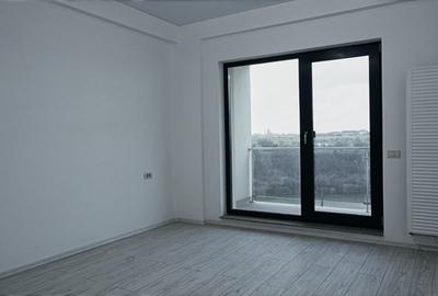 Apartament cu 3 camere decomandat în Mamaia-Sat