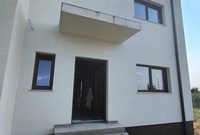 Casă cu 4 camere în Ghiroda - 1