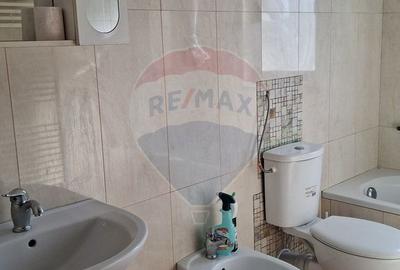Apartament cu 3 camere decomandat în Central - 8