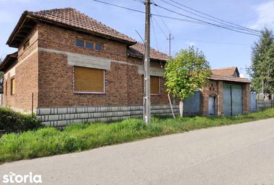 Casă cu 5 camere cu Teren 4122 Mp în Cociuba Mare - 3