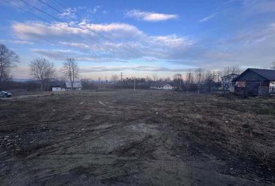 Teren intravilan, 1700 mp, deschidere la drum, Siret - 2