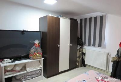 Casă cu 6 camere cu Teren 124 Mp în Aurel Vlaicu