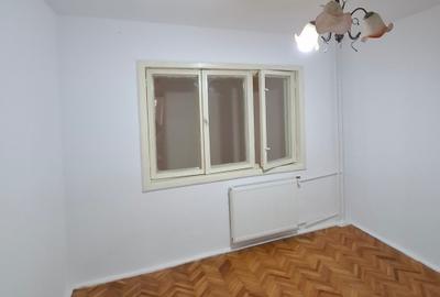 OCAZIE!!!  Lipovei – Apartament  3  Camere  – Parter Inalt - Garaj - 2 Boxe - 7