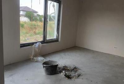 Casă cu 4 camere cu Canalizare în Central - 6