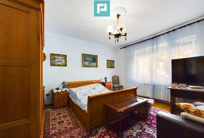 Casa clasica in Chi?ineu-Cri? - 2