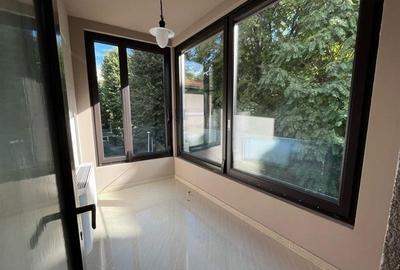 Casă individuală cu 10 camere cu Canalizare în Tineretului - 11