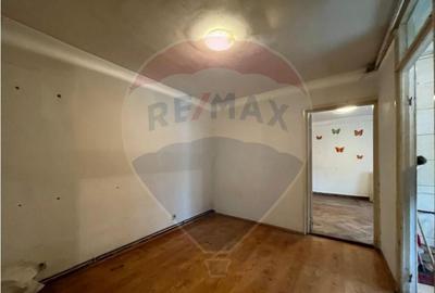 Vanzare-Apartament 2 camere langa Parcul Subarini - 1