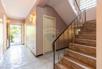 Vila de vanzare Snagov | Piscina, Livada, 8 camere | 3077 mp teren - 10