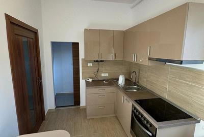 Apartament cu 3 camere decomandat în Punctele Cardinale - 4