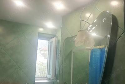 Apartament cu trei camere langa ?coala Gimnaziala nr. 2 - 3