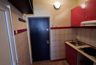 Garsonieră semidecomandată, mobilată în Far - 8