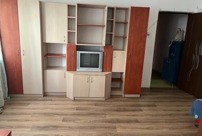 Apartament cu 2 camere semidecomandat în Central - 1