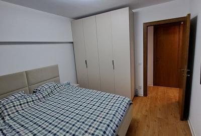 Apartament cu 3 camere decomandat în Crângași