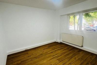 Apartament cu 4 camere decomandat în Tineretului