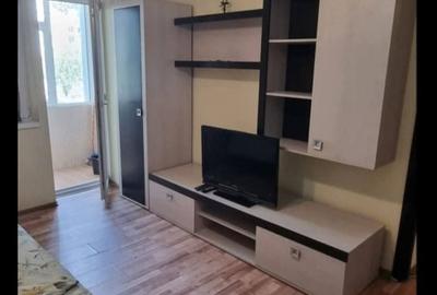 Apartament cu 2 camere decomandat în Faleza Nord