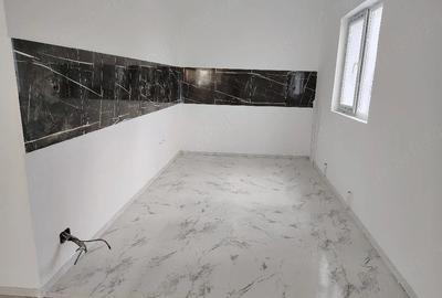 Casă cu Teren 210 Mp în Central - 1