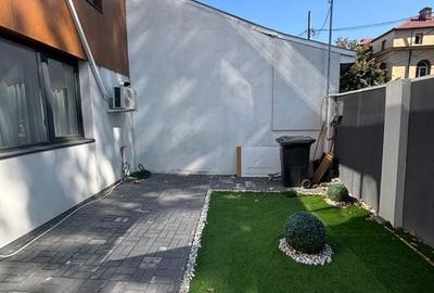 Vila de inchiriere, 6 camere // Zona Tei - 19