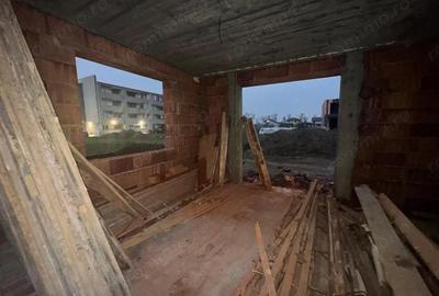 Casă cu 4 camere cu Canalizare în Chișoda - 9